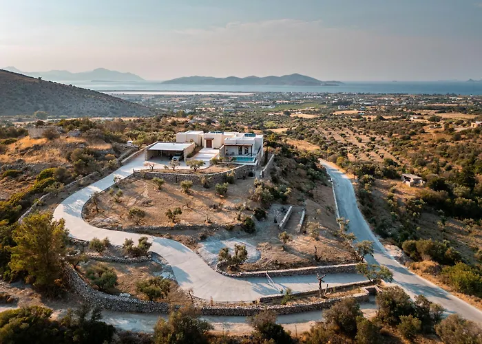 Noema Luxury Retreat - Adults Only 빌라 Asfendiou